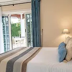 Lirios Village - Private Villas, Unbeatable Location, Heated Pools Villa Marbella