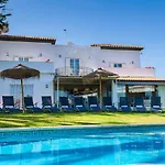 Villa Lirios Village - Private Villas, Unbeatable Location, Heated Pools