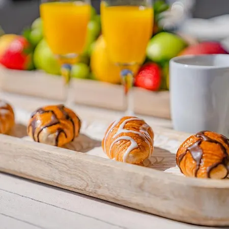 Villa Lirios Village Marbella