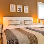 Villa Lirios Village - Private Villas, Unbeatable Location, Heated Pools Marbella