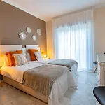 Lirios Village - Private Villas, Unbeatable Location, Heated Pools *