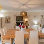 Lirios Village - Private Villas, Unbeatable Location, Heated Pools *