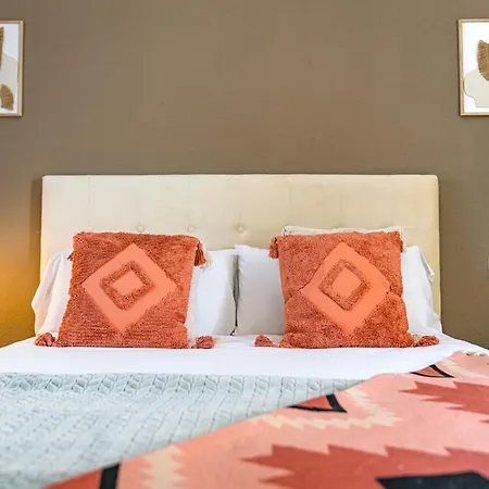 Villa Lirios Village - Private Villas, Unbeatable Location, Heated Pools