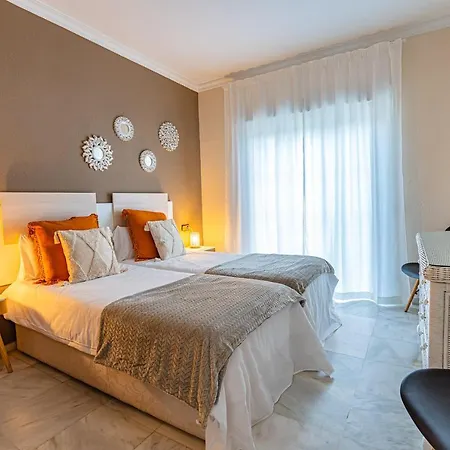 Lirios Village - Private Villas, Unbeatable Location, Heated Pools *