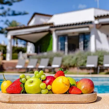 Lirios Village - Private Villas, Unbeatable Location, Heated Pools *
