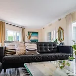 Lirios Village - Private Villas, Unbeatable Location, Heated Pools ماربيا